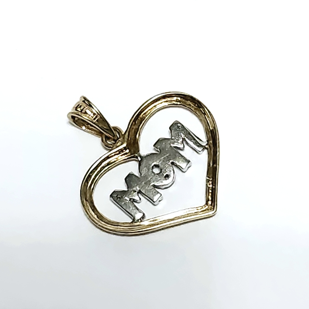 10K Diamond MOM Gold Heart Pendant - Picture 5 of 7